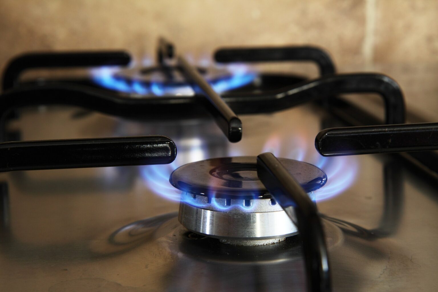 the-pros-cons-of-using-natural-gas-santa-energy